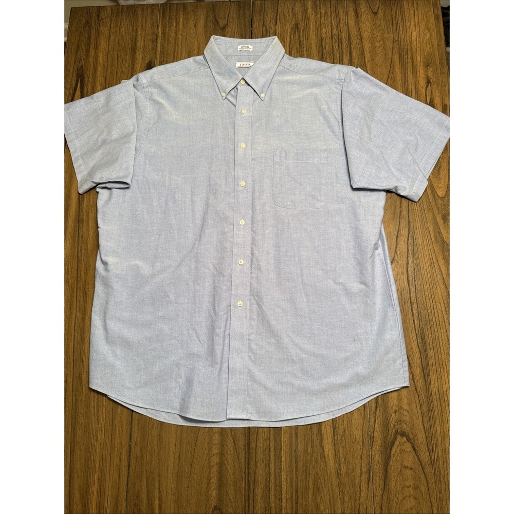 Izod Men's Short Sleeve Button Down Light Blue Sz 17.5
